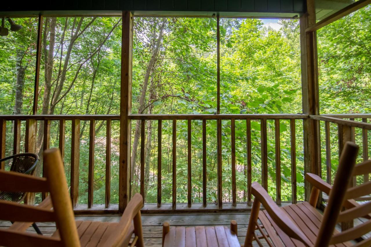North Ridge Place Brand New Log Cabin With Hot Tub Great Location Sevierville Buitenkant foto