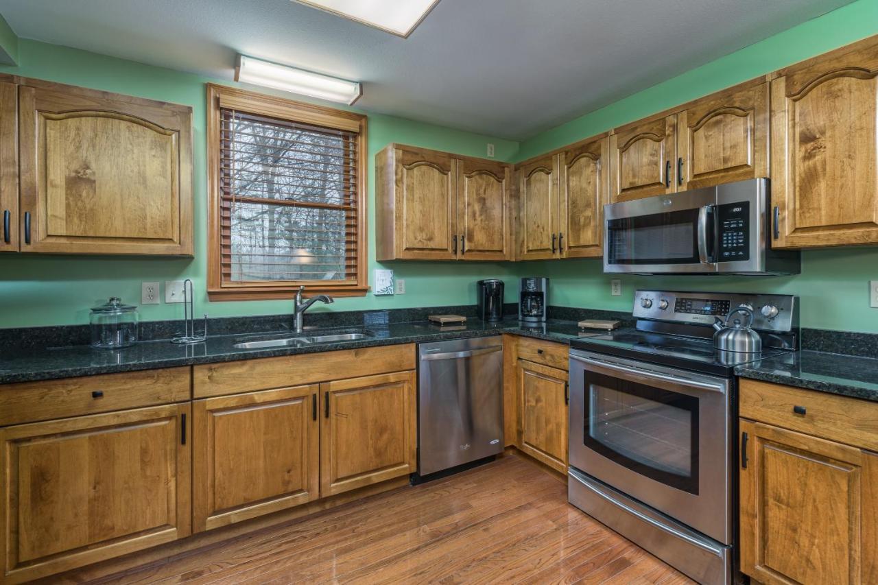 North Ridge Place Brand New Log Cabin With Hot Tub Great Location Sevierville Buitenkant foto
